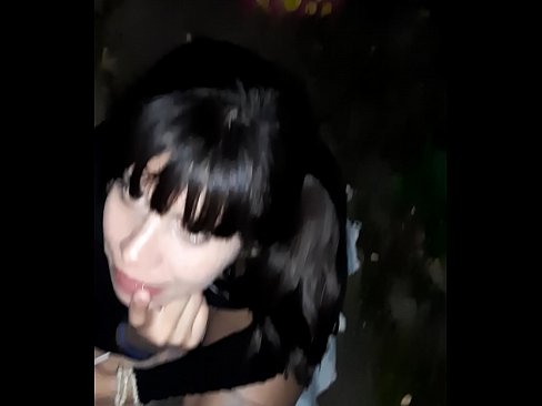 ❤️ 在街上膨胀的阴茎,以换取糖果 ❤❌ Anal video